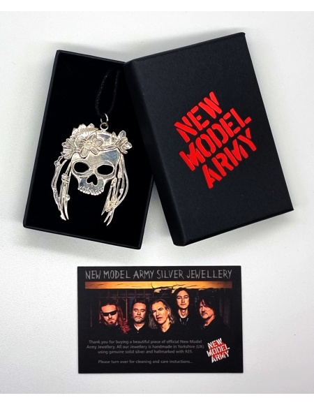 today_is_a_good_day_skull_pendant_front